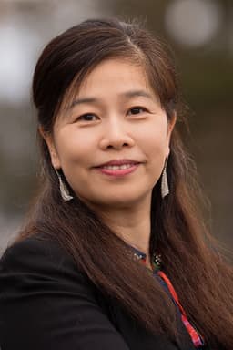 Dr. Shihui Shen headshot